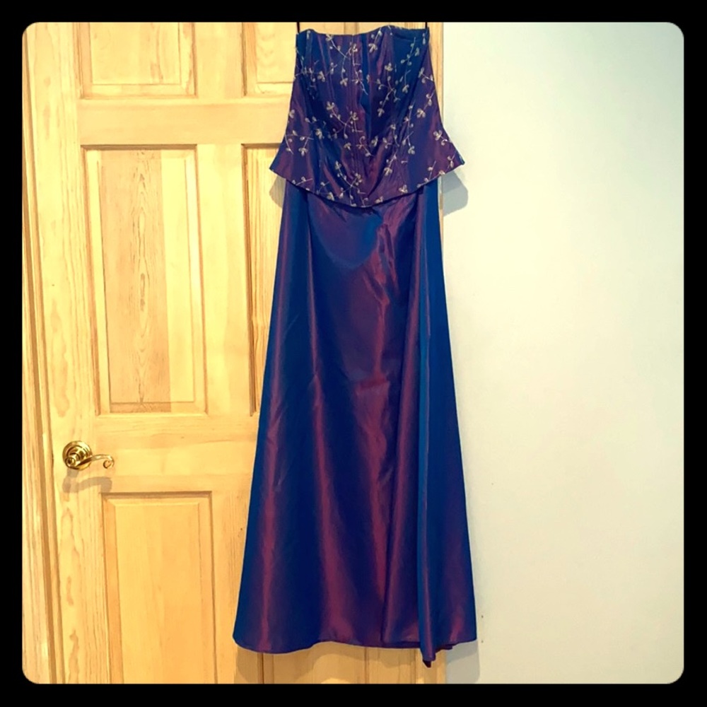 Shimmery strapless prom gown Jessica McClintock